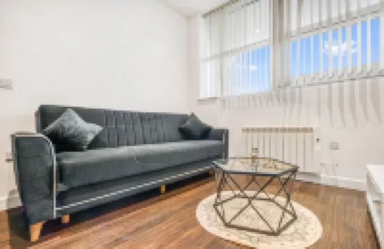 Fantastic 1 Bed by Heathrow Airport