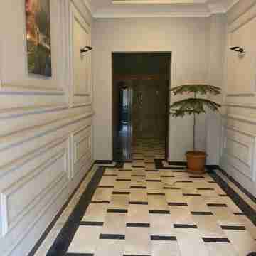 Deluxe Premium ApartmentCozy 2-bedroom apartment with WiFi, AC in charming Baki Others