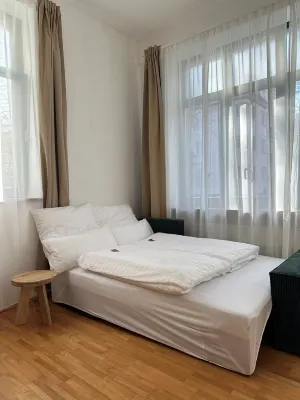 Charming old building in Löbtau - central & modern Hotels in Cotta