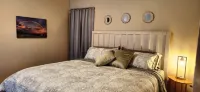 Charming 2-bedroom apartment with equipped kitchen and AC, in Cumberland, MD.