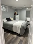 Apartment in Toronto, cozy two bedroom in the heart of East York Hotel a East York