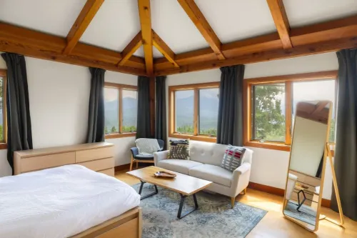 White Mountains Getaway w/ Sauna & Stunning Views