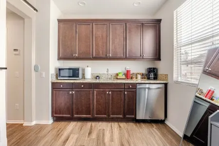 Charming 1-bedroom apart with  Sofa Bed in living room in Lake Elsinoire with AC