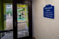 Hampton Inn & Suites North Conway - Parkplatz