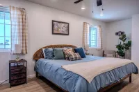 Adventure on Historic Route 66! Brand new renovation! - 2-Star
