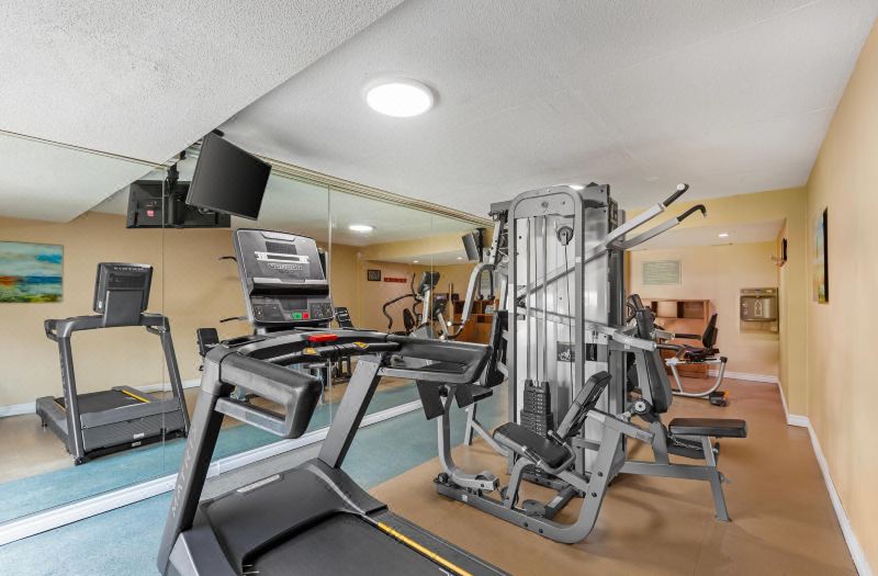 Quality Inn & Suites photo 2