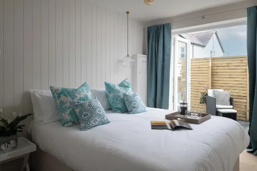 Wave apartment is ideal for up to four guests offering a retreat by the sea.