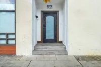 Orange Is The New Black Studio - BRAND NEW !