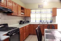 Beautiful house 4 bedrooms in great location