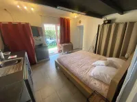 Maisonnette Indépendante à 10 min D'ajaccio, Idéal Pour une Famille !! Hotels in Alata