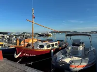 Beautiful fully equipped open plan ground floor  apartment , 3 min walk to beach Hotels in Port de Pollença