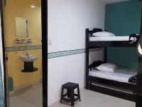 Hostal y Camping Los Girasoles - Хостел
