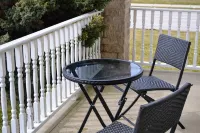 3 minutes drive to beach | Amazing Sunsets | Private Cozy Upper-Level Suite Hotels in Port Elgin