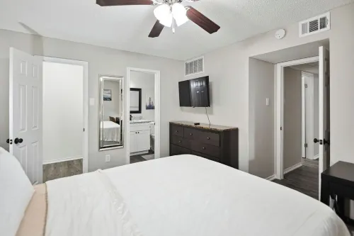 25% OFF New 2BD - Pool - DFW South 183/161 - I041