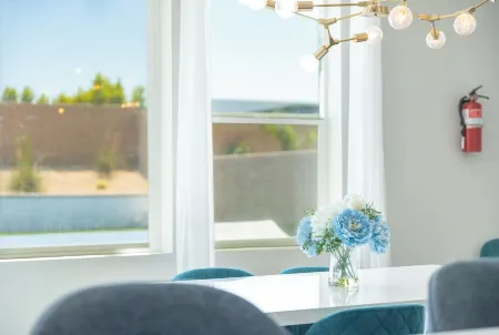 Pickleball, Pool, Spa, Casita, Firepit, Gameroom