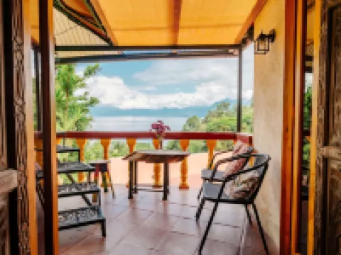 Jenna's River Bed & Breakfast Hotels in Panajachel