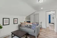 Charming 1-bedroom apartment with workspace in central Hatfield