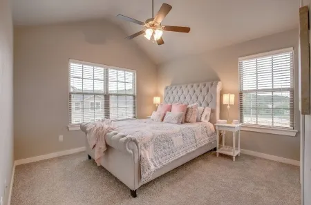 Razorback Getaway Close to University! Отели рядом с достопримечательностью «Арканзас Эр энд Милитари Музеум»