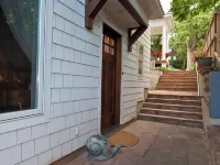 Luxury Homebase in Downtown Boulder