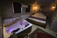 Almula Cave Hotel - Hot Tub