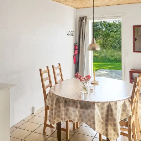 "Elef" - 2.0km from the Sea