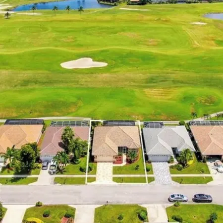 Luxurious home with stunning golf course views and private swimming pool & spa