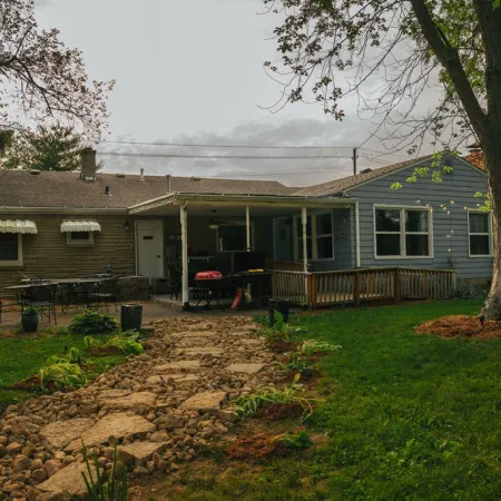Lakehouse HOT TUB 8 Miles TO Downtown ON 60 Acres