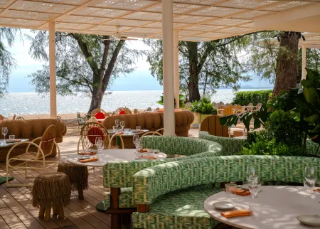 The Standard, Pattaya Na Jomtien Отели рядом с достопримечательностью «Wat Nong Chap Tao»