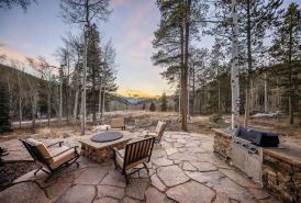 Secluded log cabin along serene Hurd Creek ♥