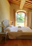 Tuscan country house with enchanting view and swimming pool
