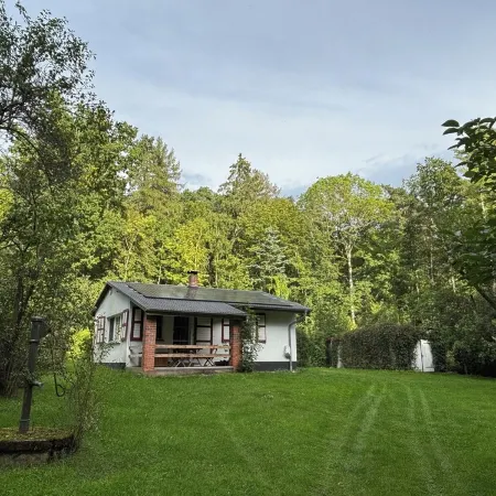 Secluded bungalow on Lake Thursee - nature, starry skies & privacy