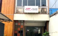 M o M Guest House - Pensions