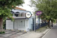 Sans Hotel Fiffa Premiere Malang by RedDoorz Hotels near Islamic State University of Maulana Malik Ibrahim Malang