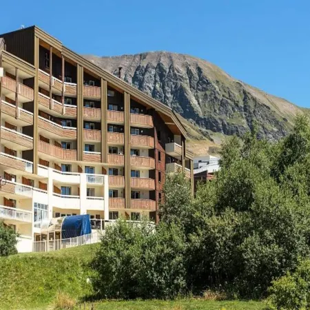 Apartment in Alpe d'Huez with Heated Pool