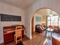 Country House in Snowdonia near Barmouth Beach