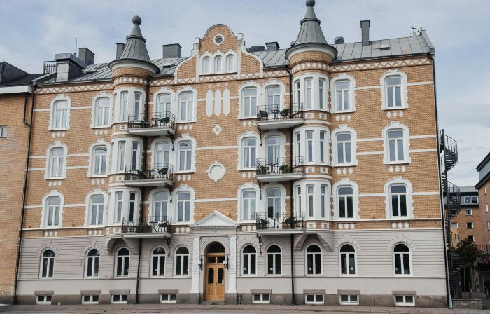 Home Hotel Plaza