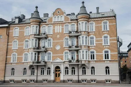 Home Hotel Plaza Отели рядом с достопримечательностью «Karl IX - Karlstads grundare»