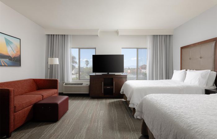 Hampton Inn & Suites Palmdale