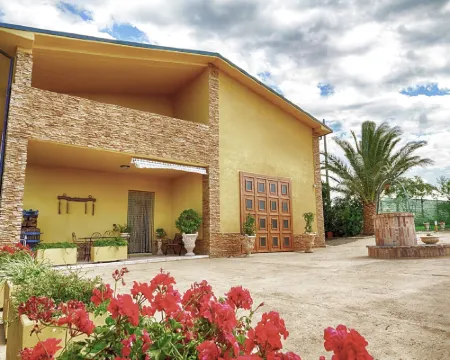 Villa in Italy with Private Pool & Terrace Hotel a Petacciato