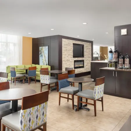 Comfort Suites Lake City