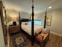 In-Town Luxury 2 Br Apartment - 205 S. 4th Street