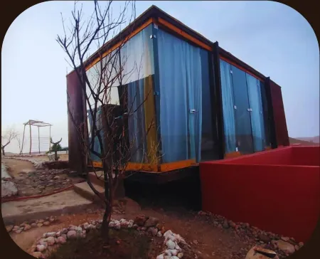 Revolution Stone Cliff Eco Resort Отели в г. Тамелют