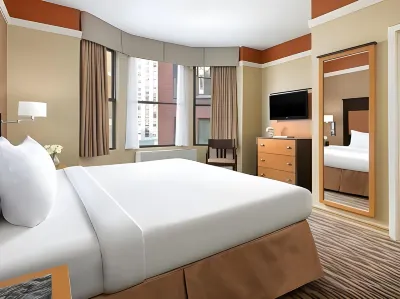 The Hotel at Fifth Avenue Các khách sạn gần Mercy College