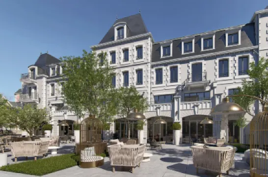 Grand Hôtel de Courtoisville Hôtels à : 