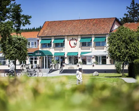 Strandhotellet Mols Hotels in Ebeltoft
