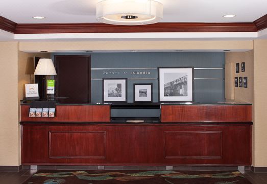 숙소 비교 분석