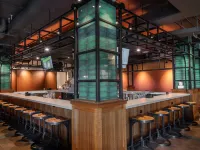 Hilton Birmingham Downtown at UAB Отели рядом с достопримечательностью «Научный Центр МакУэйн»