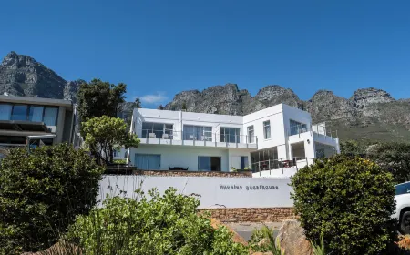 Finchley Guesthouse in Camps Bay Отели рядом с достопримечательностью «Southern Suburbs»