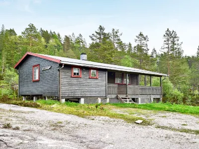 บ้านพักวันหยุดสำหรับ 6 คนใน แอเซรัล โรงแรมใน