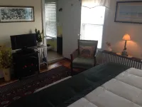 The Stirling House Waterfront Inn Greenport